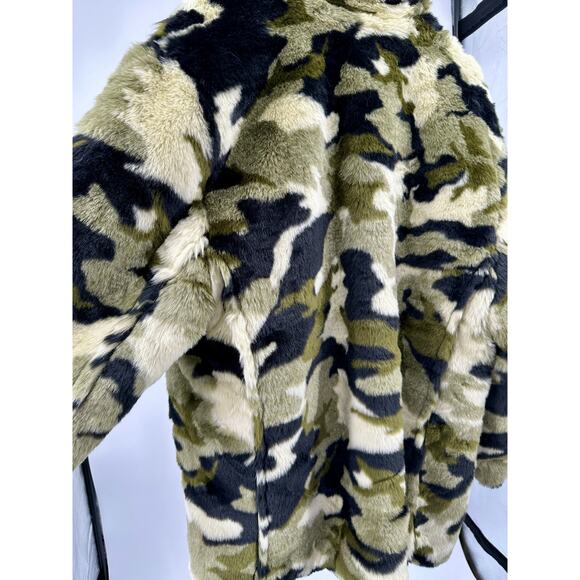 Pam & Gela Camo‎ Faux Fur Coat M/L $595 - Picture 9 of 16